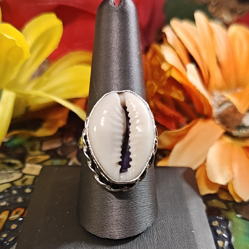 Seashell Ring - Size 9 1/2